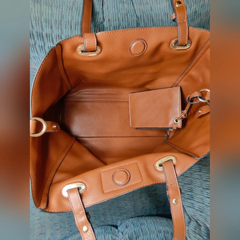 GH Bass & Co Green & Brown Tote Bag Purse w/ Zipper Pouch